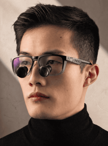 loupes-glasses-male
